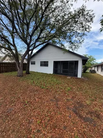 4351 Sandhurst Drive Orlando FL 32817