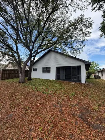 4351 Sandhurst Drive Orlando FL 32817