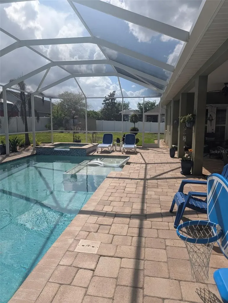 6028 Rolling Vista Loop Dover FL 33527