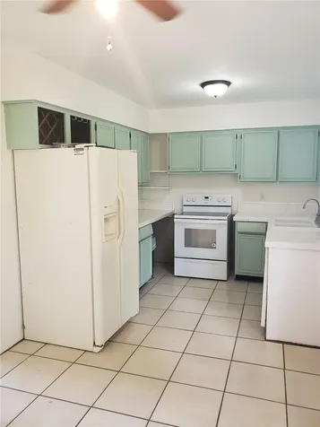 7475 19th Avenue N St Petersburg FL 33710