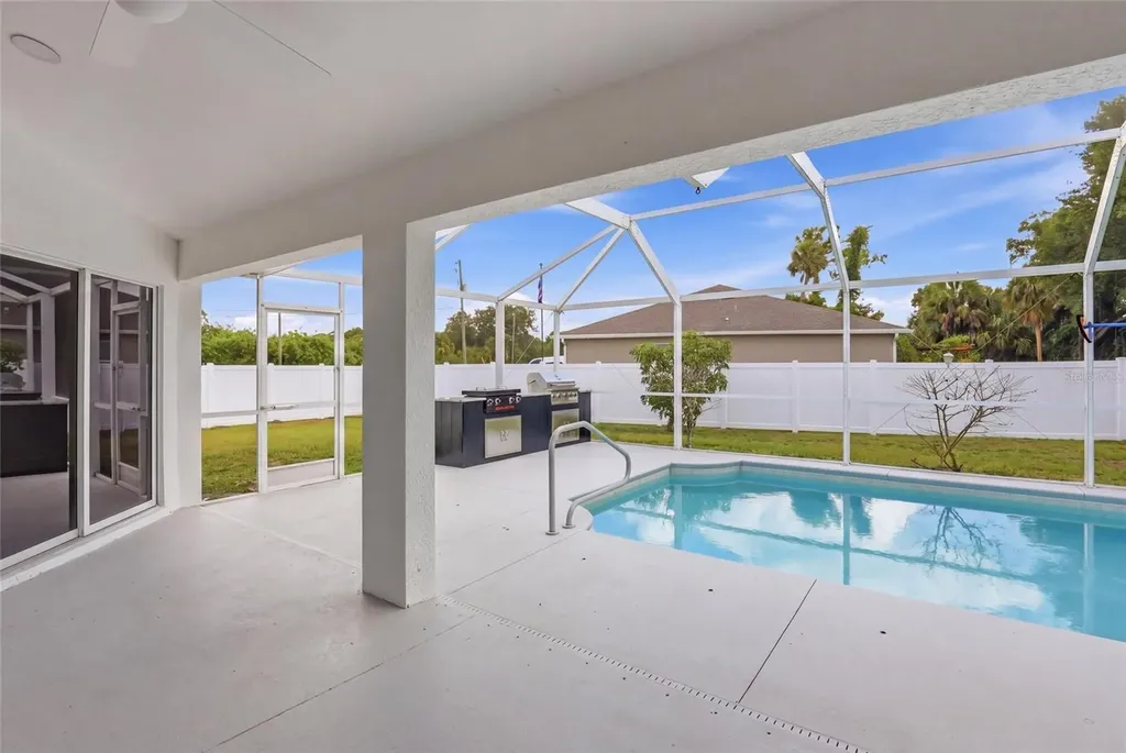 4304 Sedberry Avenue North Port FL 34288
