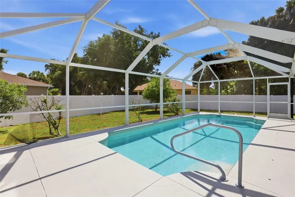4304 Sedberry Avenue North Port FL 34288