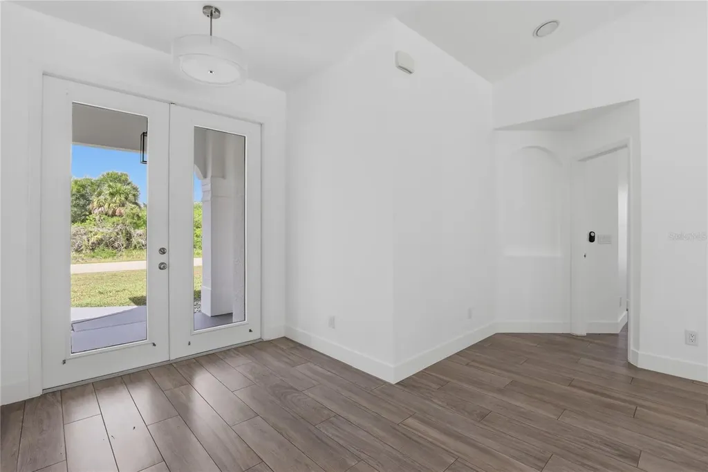 4304 Sedberry Avenue North Port FL 34288