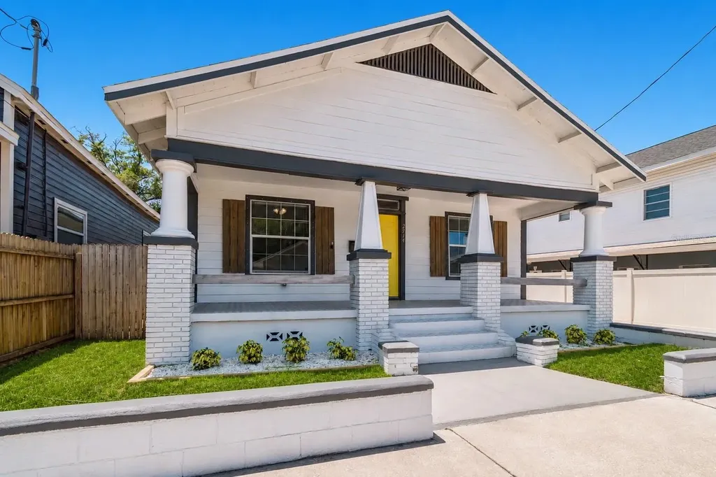 2914 N 16th Street Tampa FL 33605