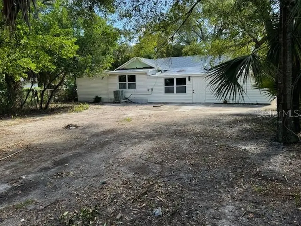 1615 39th Street S St Petersburg FL 33711