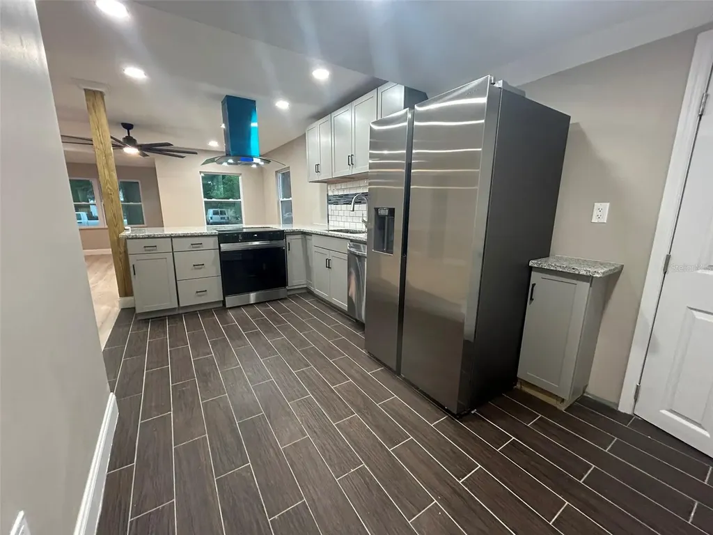 1615 39th Street S St Petersburg FL 33711