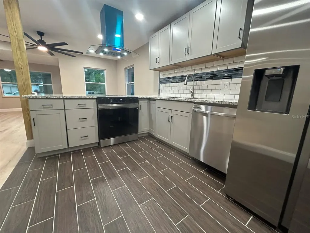 1615 39th Street S St Petersburg FL 33711