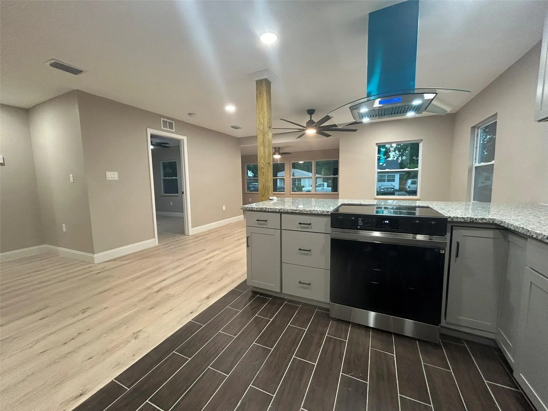 1615 39th Street S St Petersburg FL 33711