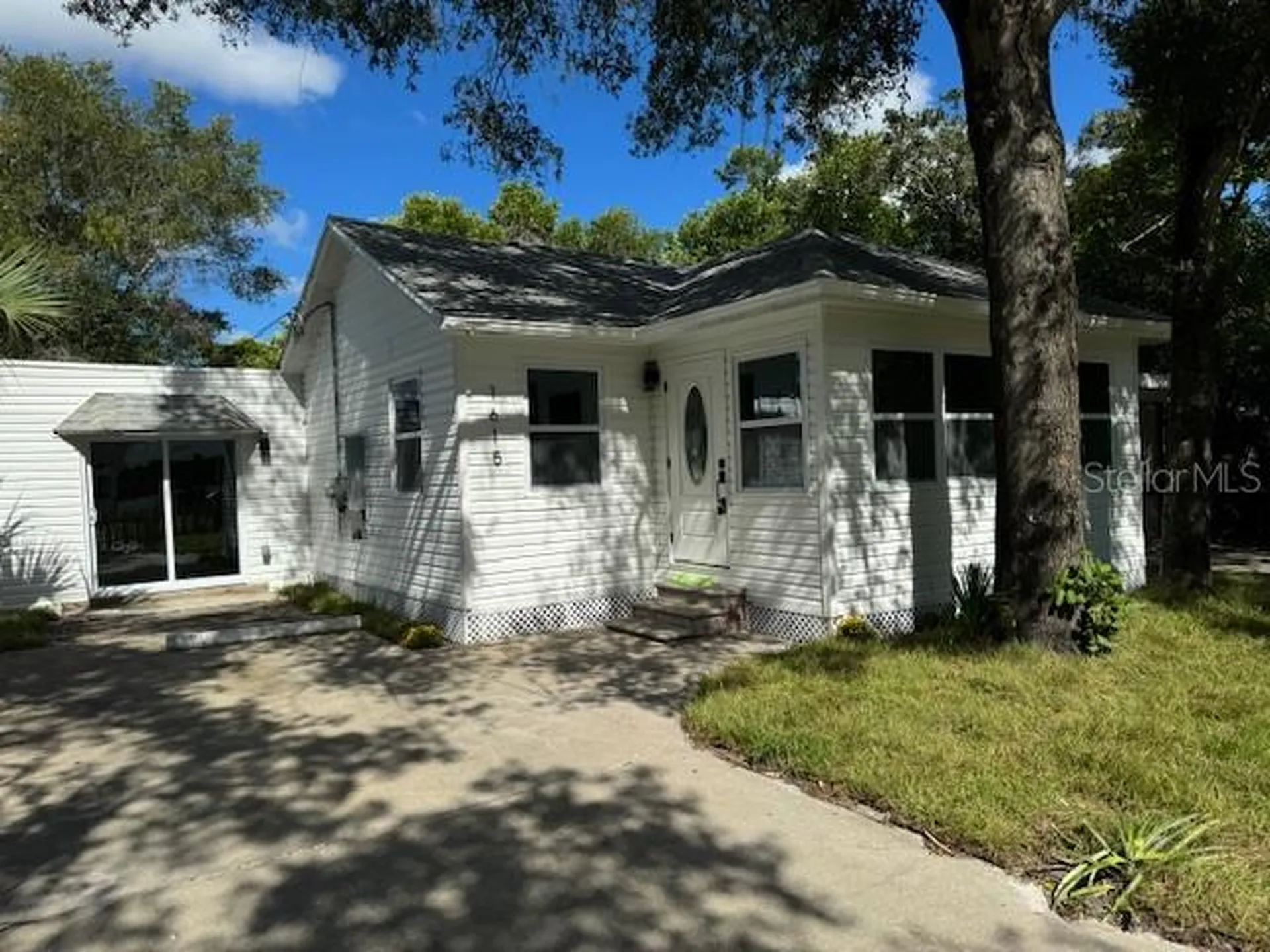 1615 39th Street S St Petersburg FL 33711