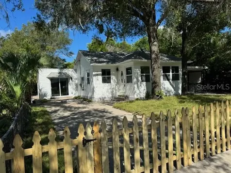 1615 39TH Street S St Petersburg FL 33711