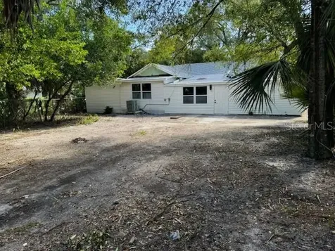 1615 39TH Street S St Petersburg FL 33711