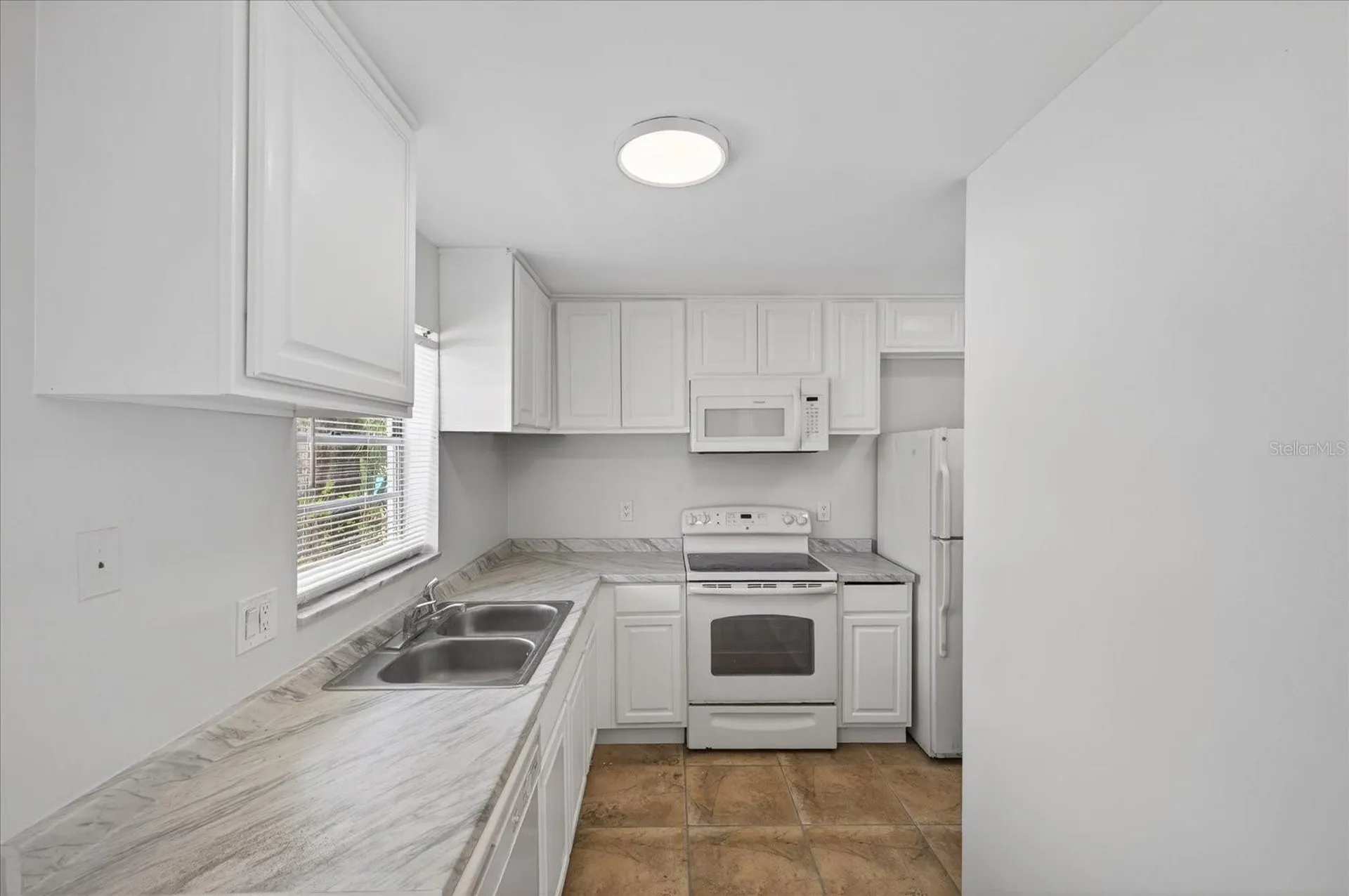 14024 Village Terrace Drive Tampa FL 33624