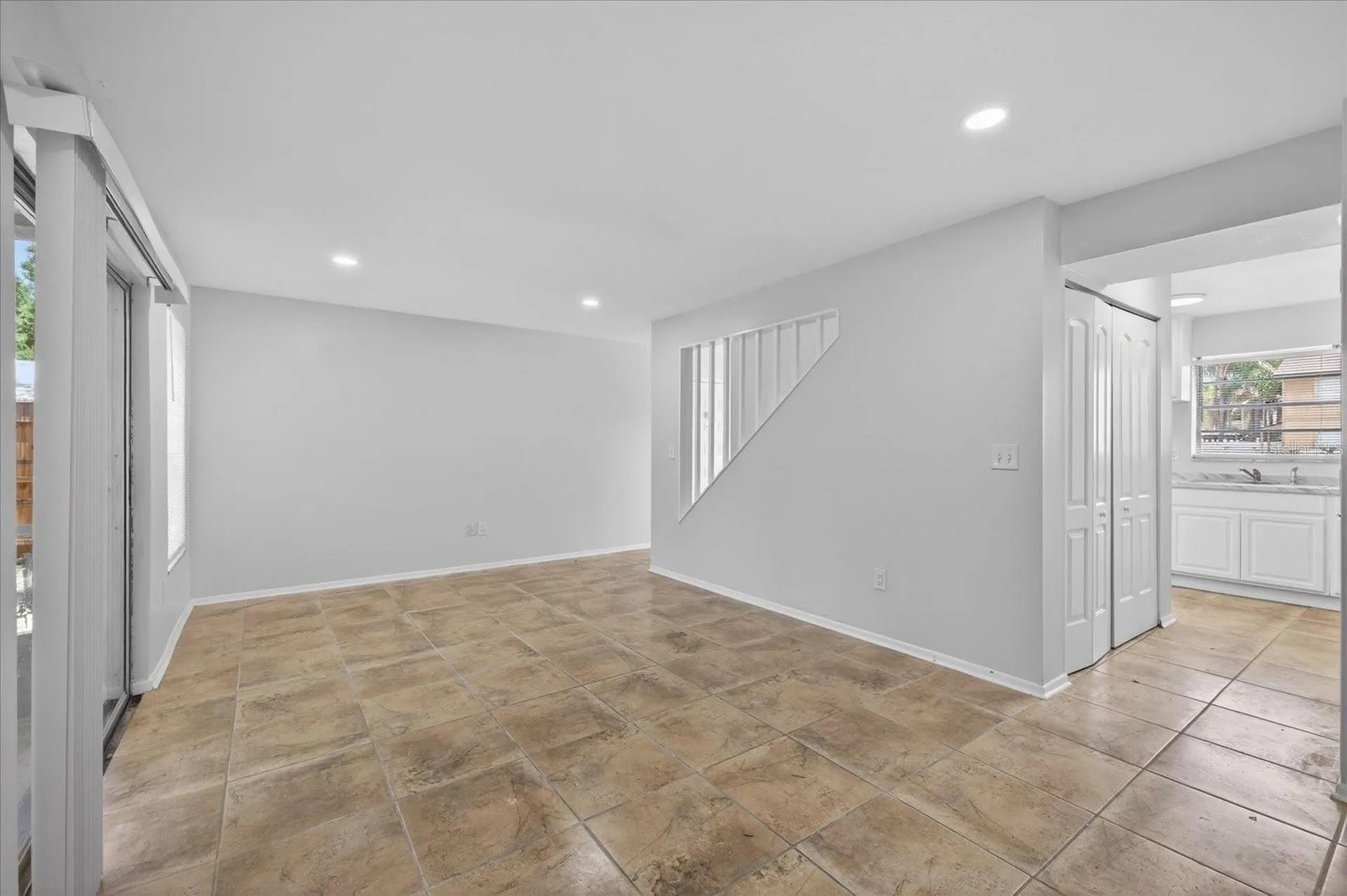 14024 Village Terrace Drive Tampa FL 33624