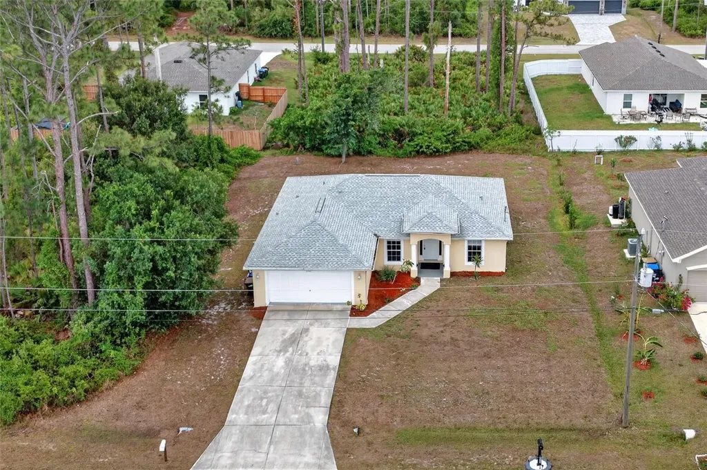 8221 Larrimore Avenue North Port FL 34291