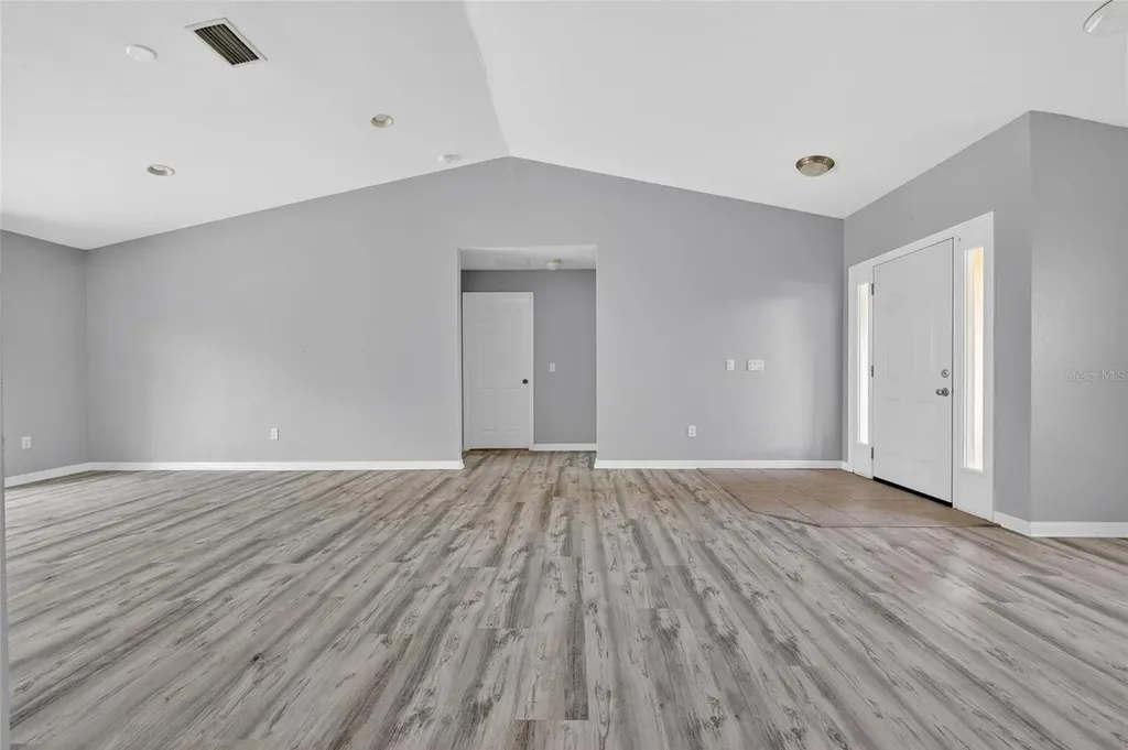 8221 Larrimore Avenue North Port FL 34291