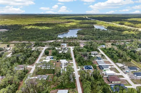 8221 Larrimore Avenue North Port FL 34291