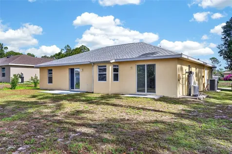 8221 Larrimore Avenue North Port FL 34291