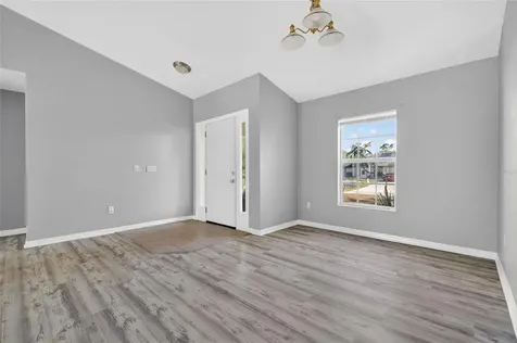8221 Larrimore Avenue North Port FL 34291