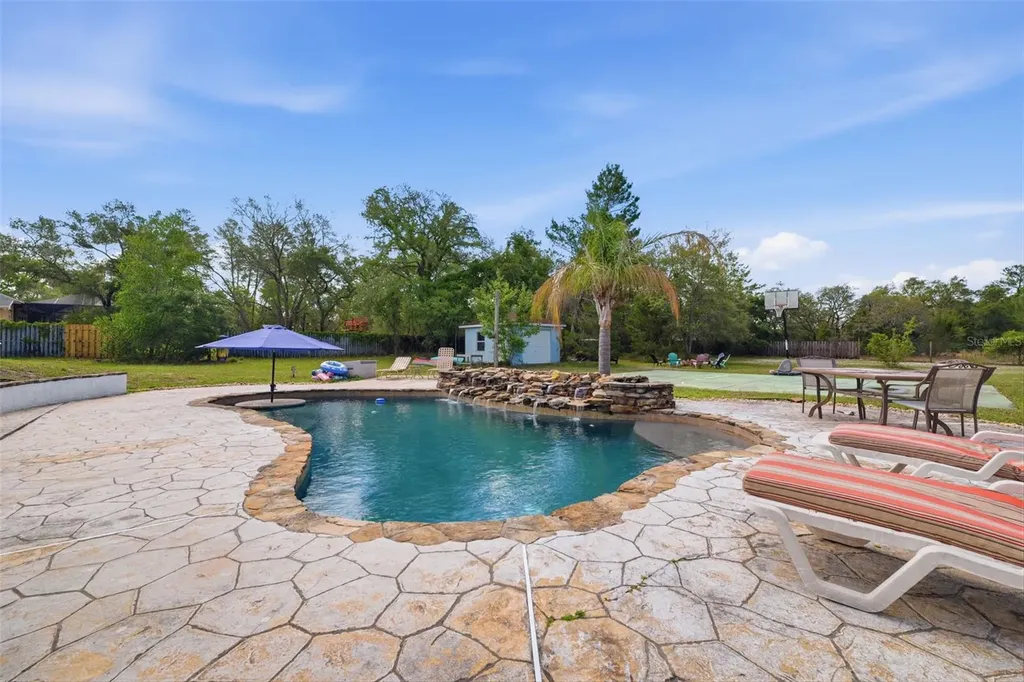 10260 Caracara Avenue Weeki Wachee FL 34613