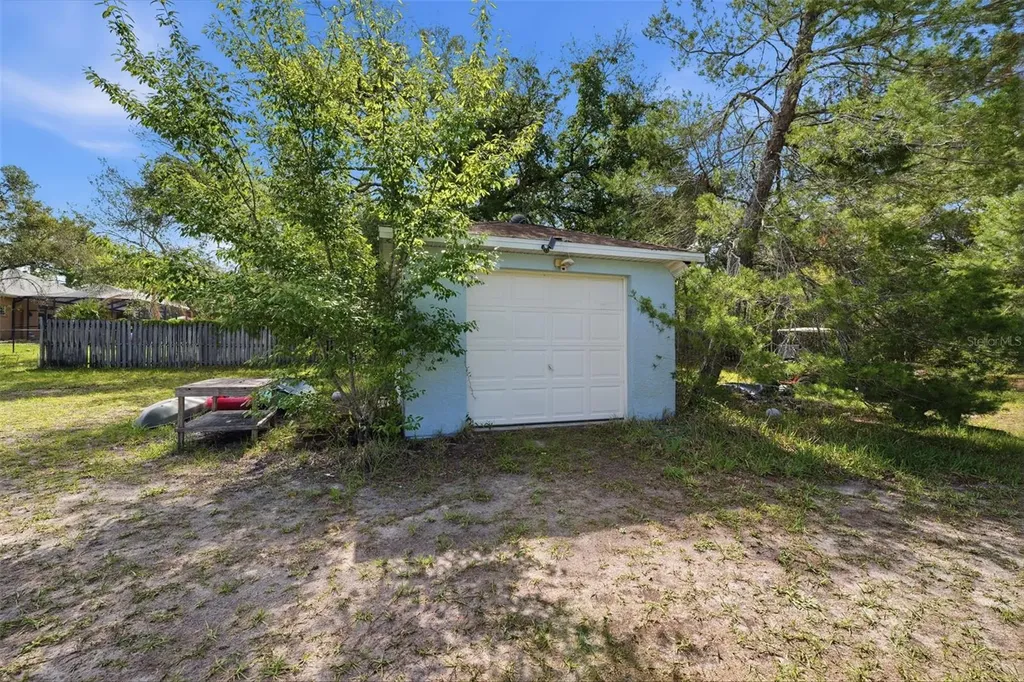 10260 Caracara Avenue Weeki Wachee FL 34613