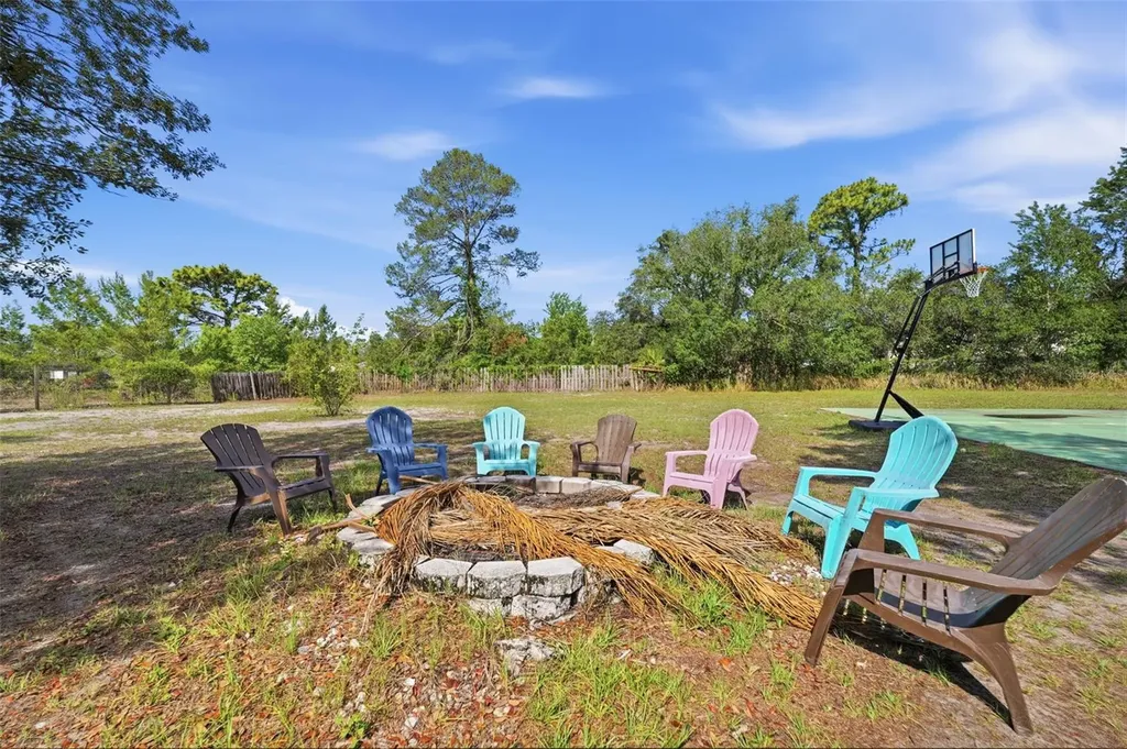 10260 Caracara Avenue Weeki Wachee FL 34613
