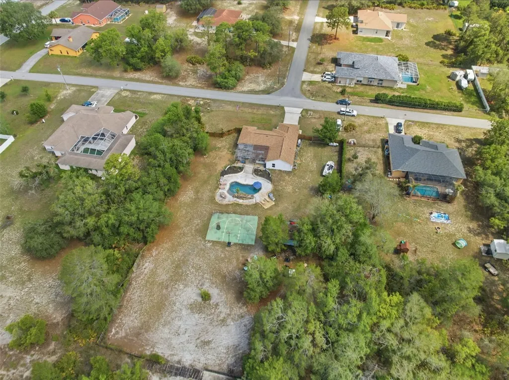 10260 Caracara Avenue Weeki Wachee FL 34613
