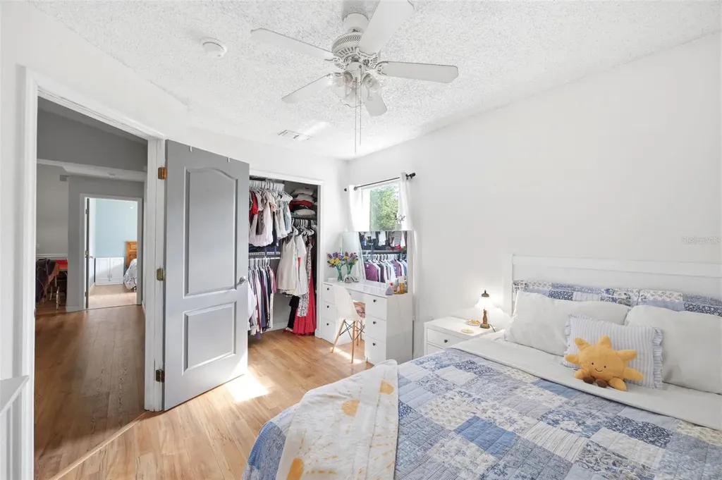 10260 Caracara Avenue Weeki Wachee FL 34613