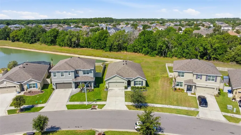 30685 Summer Sun Loop Wesley Chapel FL 33545