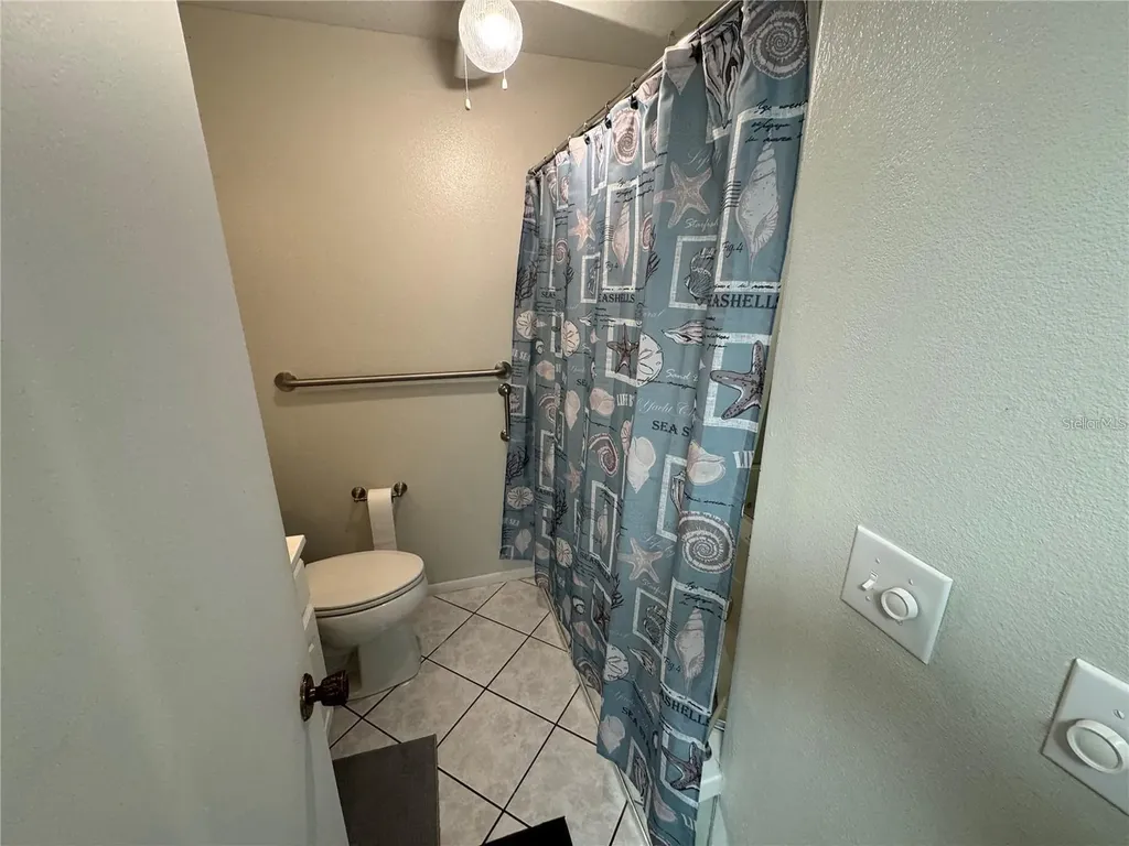 111 Airport Avenue W Venice FL 34285
