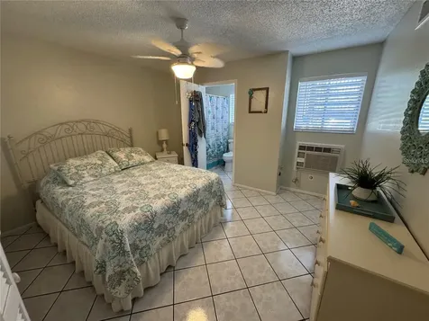 111 Airport Avenue W Venice FL 34285