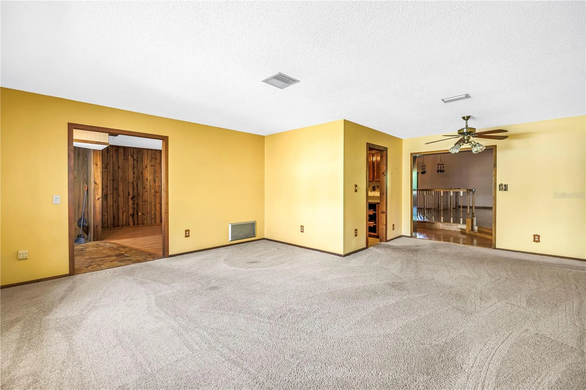 10657 Del Prado Drive E Largo FL 33774