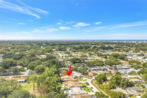 10657 Del Prado Drive E Largo FL 33774