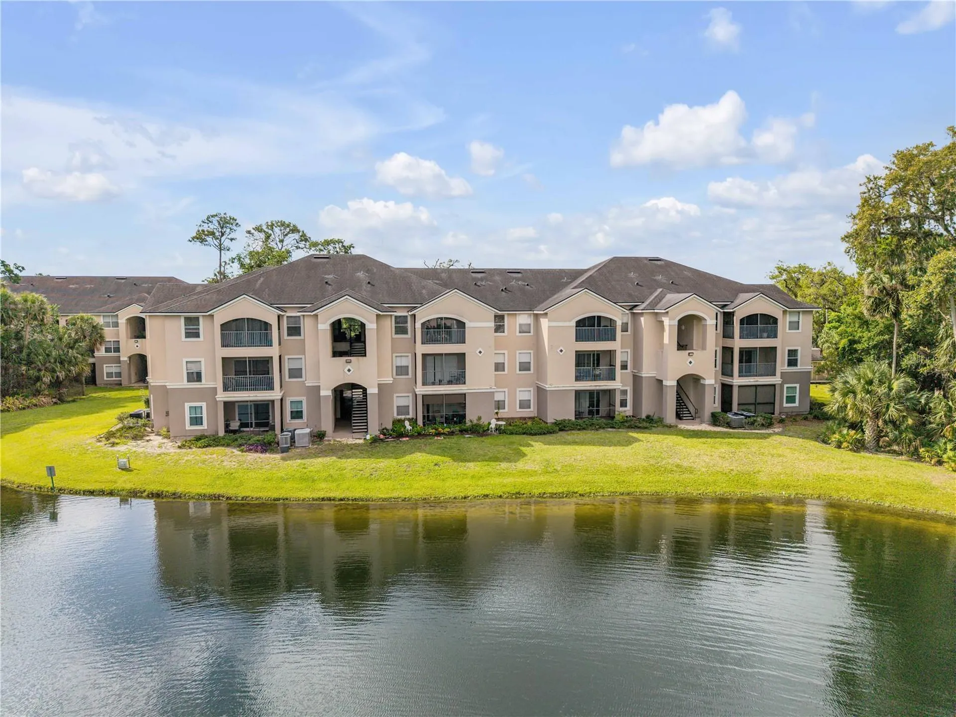 940 Village Trail Port Orange FL 32127