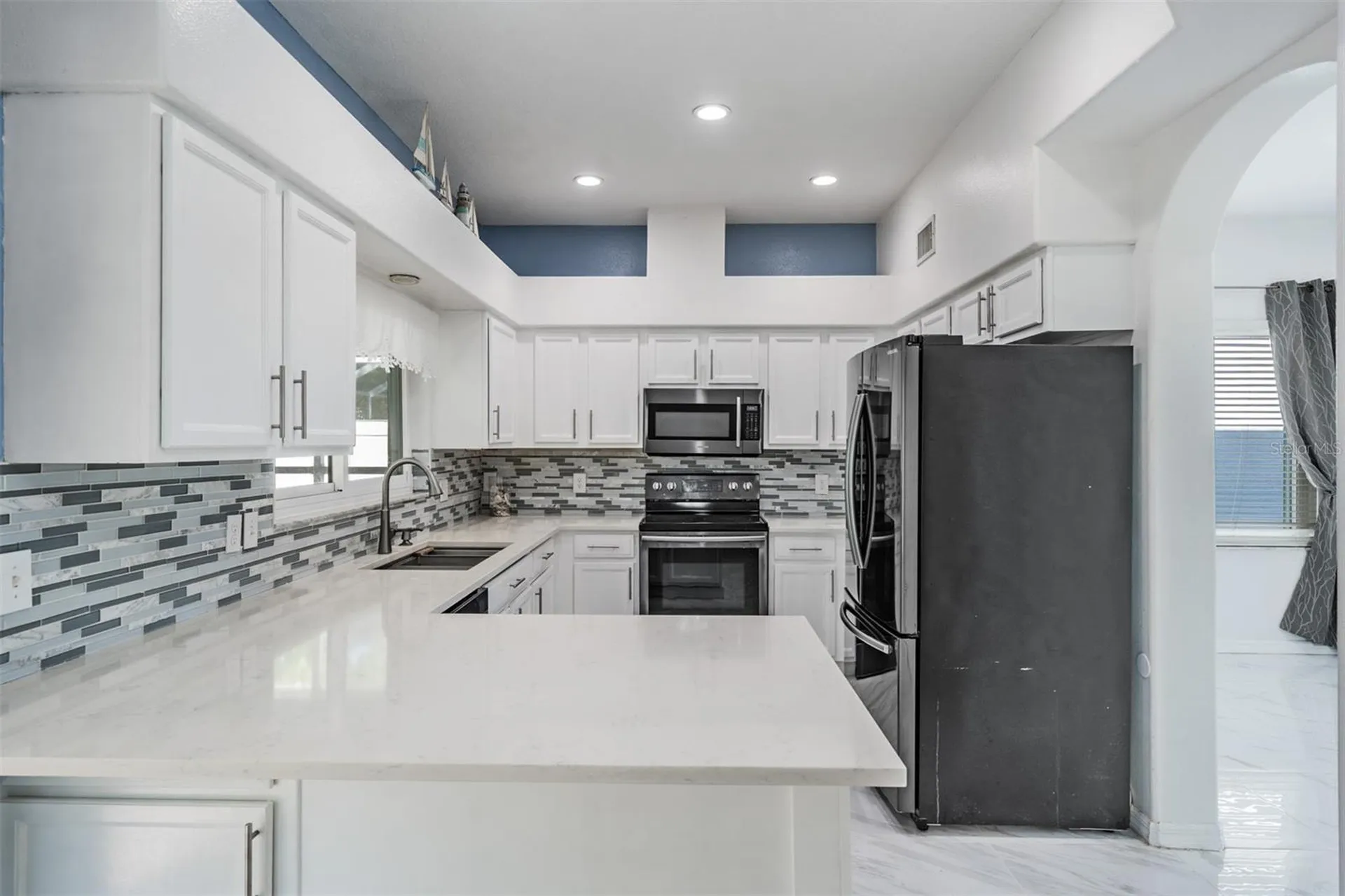 380 Rosalind Lane Oldsmar FL 34677