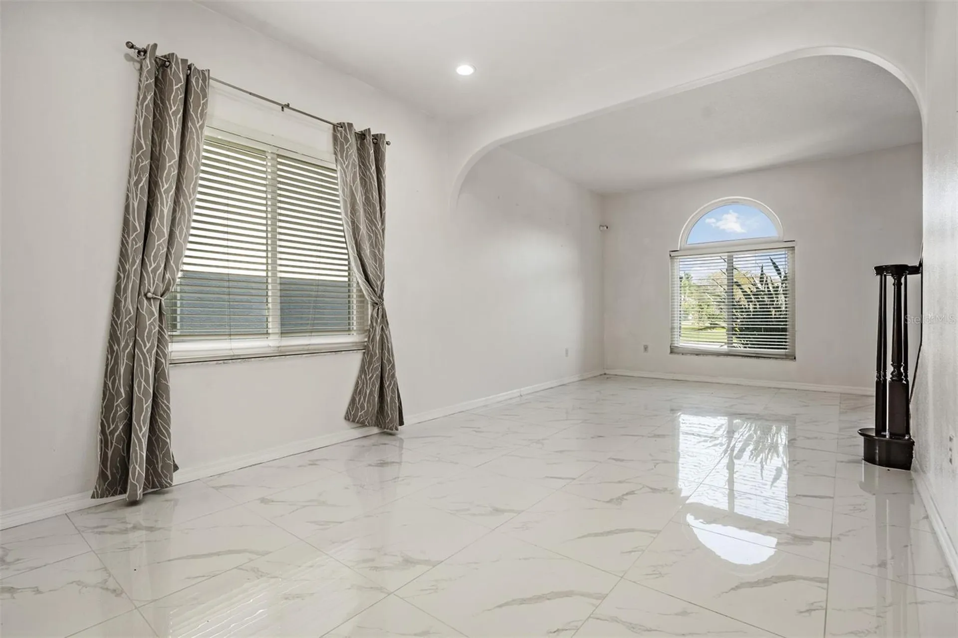 380 Rosalind Lane Oldsmar FL 34677
