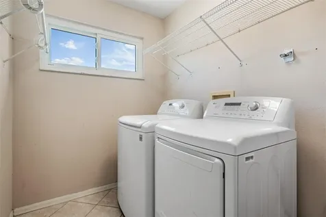 380 Rosalind Lane Oldsmar FL 34677