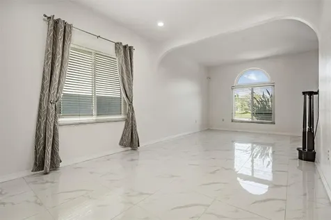 380 Rosalind Lane Oldsmar FL 34677