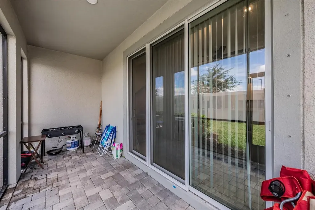 19153 Elsimont Isle Lutz FL 33558