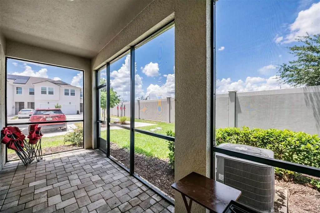 19153 Elsimont Isle Lutz FL 33558