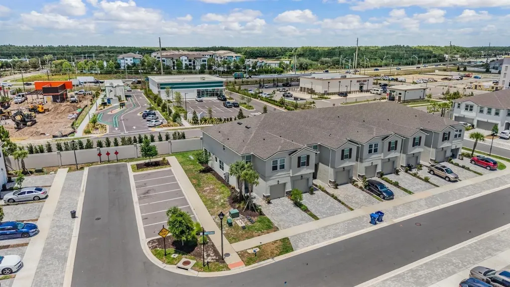 19153 Elsimont Isle Lutz FL 33558
