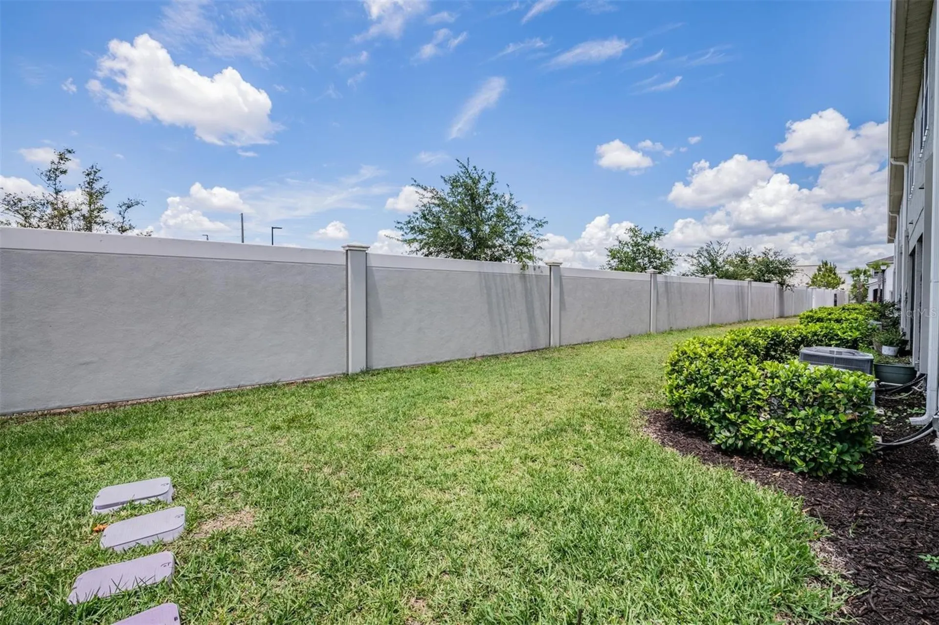 19153 Elsimont Isle Lutz FL 33558