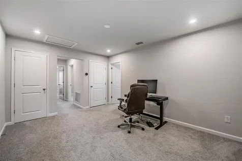 19153 Elsimont Isle Lutz FL 33558