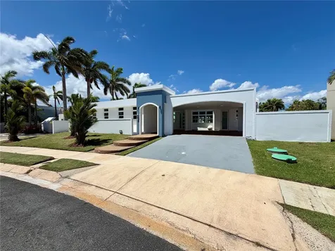 475 Paseo Del Mar Dorado PR 00646