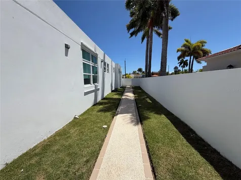 475 Paseo Del Mar Dorado PR 00646