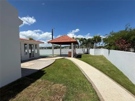 475 Paseo Del Mar Dorado PR 00646