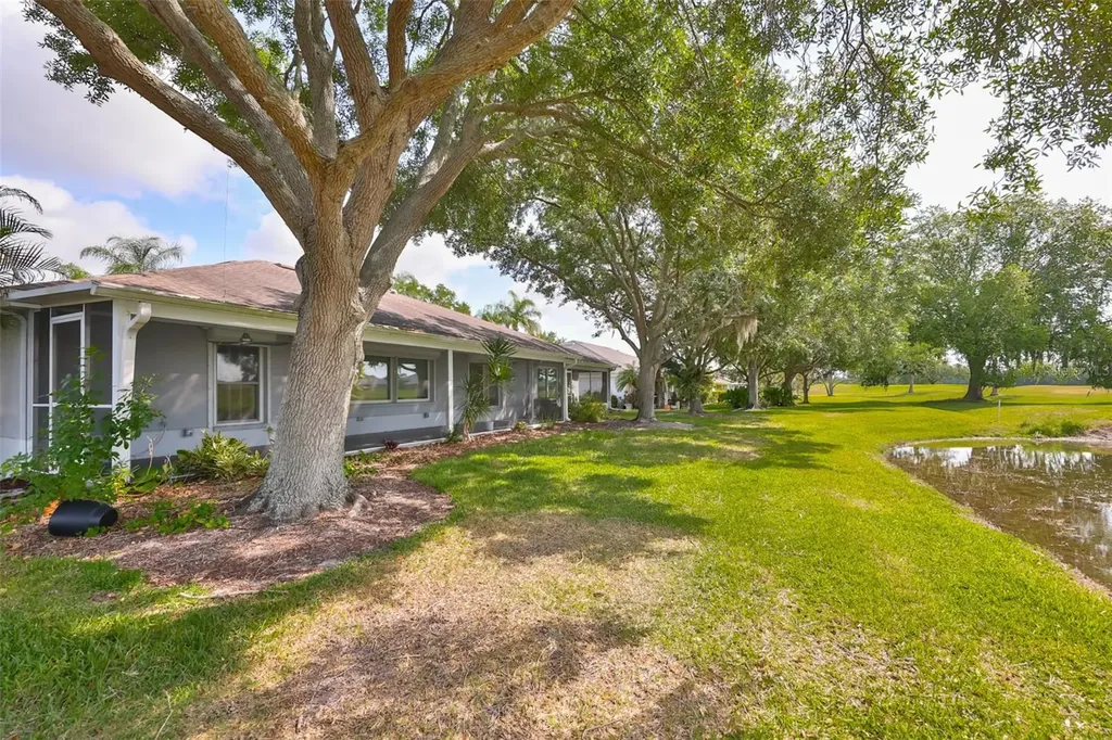 951 Villeroy Greens Drive Sun City Center FL 33573
