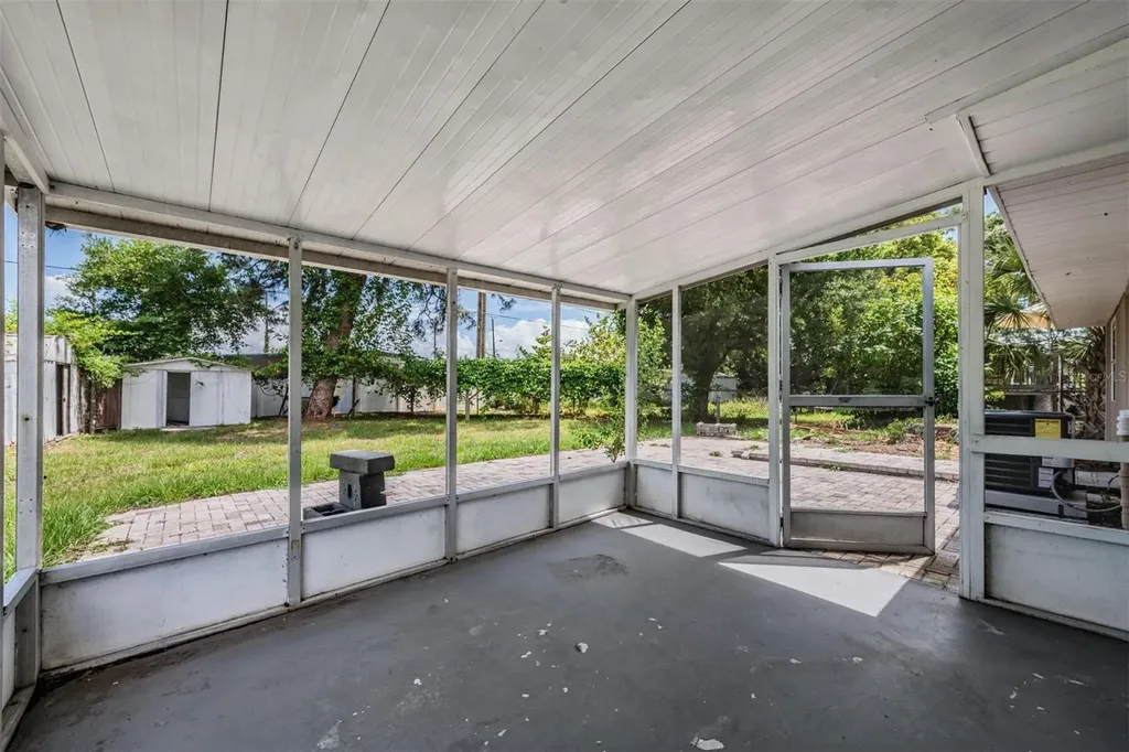 636 Stremma Road Largo FL 33770