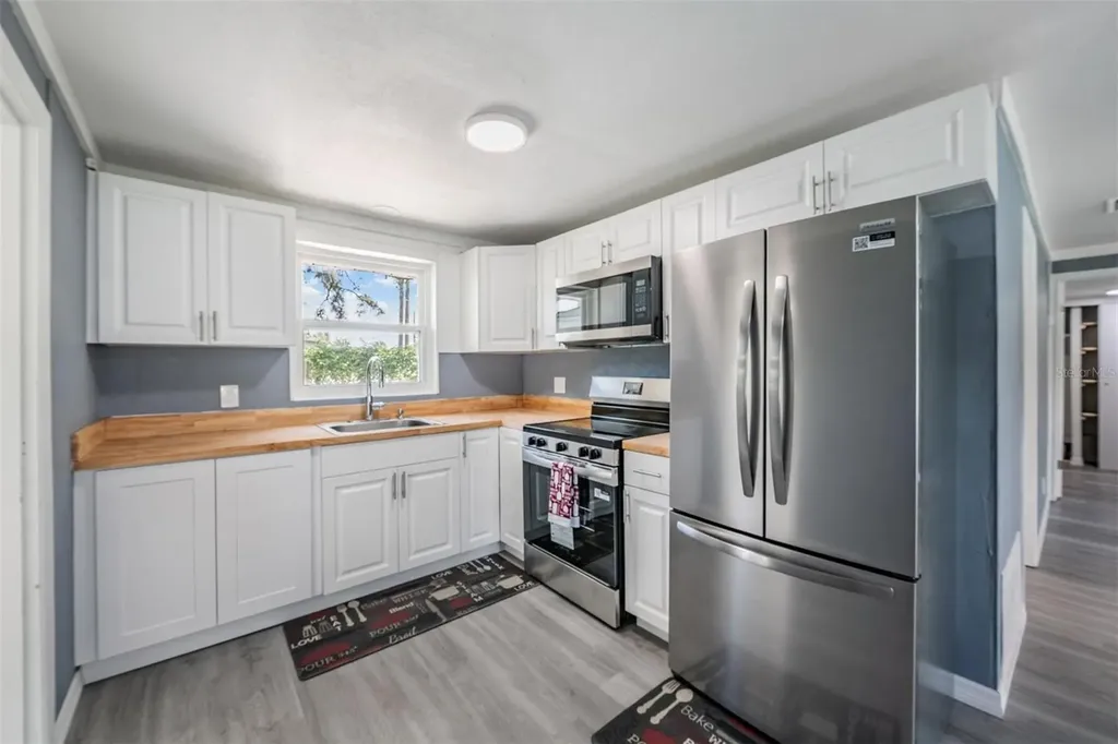 636 Stremma Road Largo FL 33770