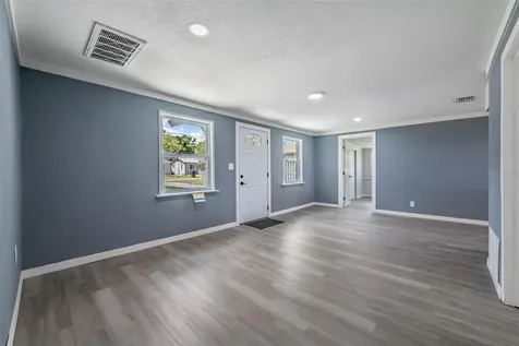 636 Stremma Road Largo FL 33770