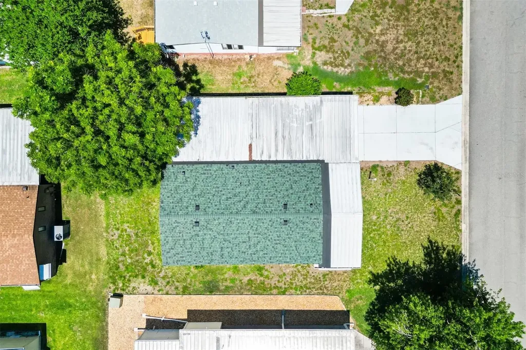 1616 Bayhill Drive Lady Lake FL 32159